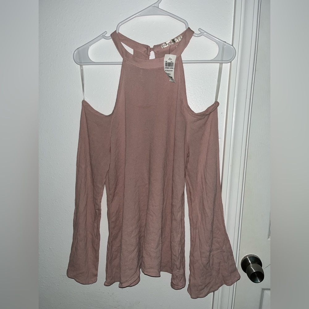 NWT OFF THE SHOULDER LONG SLEEVE FLAIR TOP